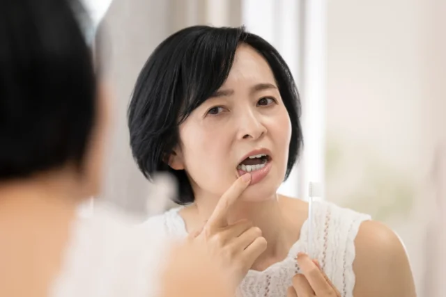 アタッチメントを外した後の歯の表面はどうなる?
