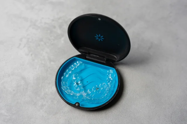 インビザラインが終わらない不安が続く場合の担当医への確認・転院の判断方法